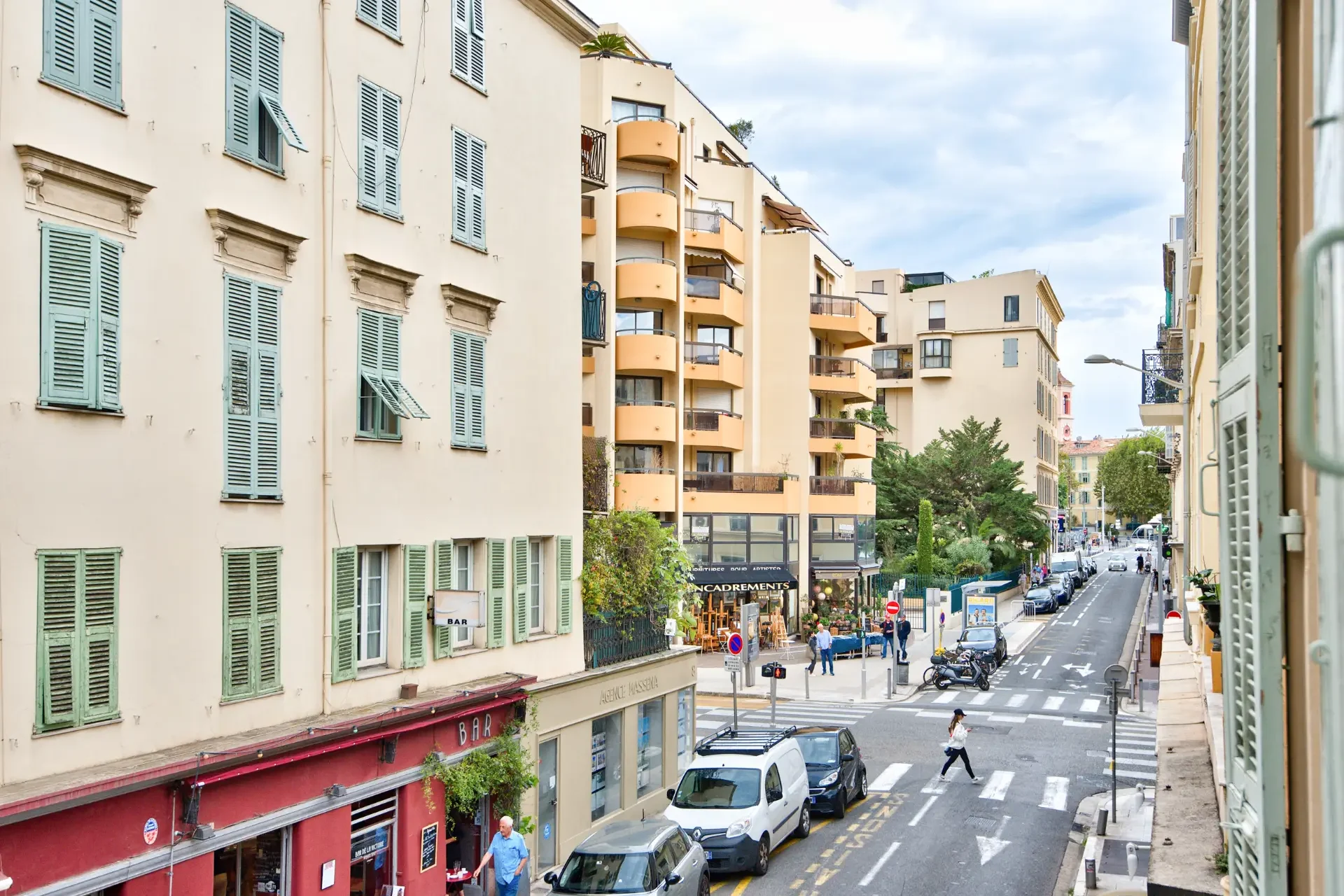 Meuble tourisme nice